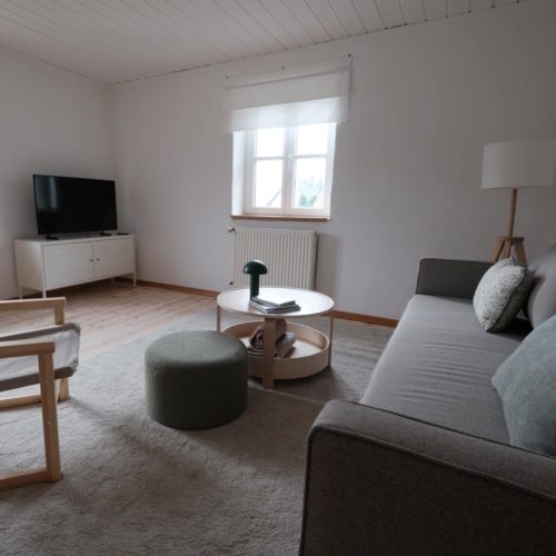 eifel-tuermchen-wohnzimmer-smarttv